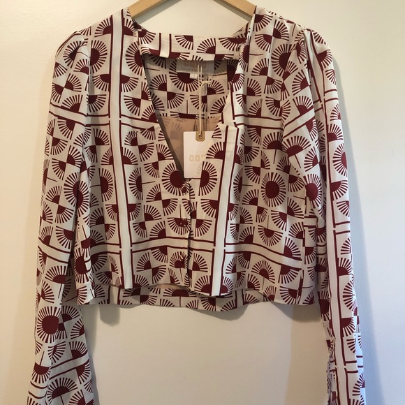 Stone Cold Fox Tops - Stone cold fox low cut top